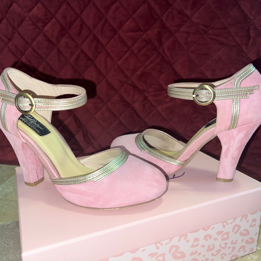 Lola Ramona Rose Pink Gold Suede Heels Great Gatsby Retro Hollywood